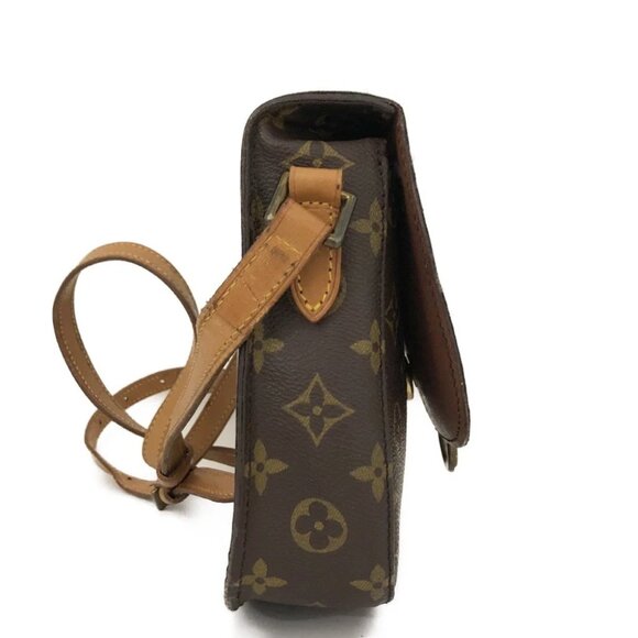 Louis Vuitton - Picture 3 of 12